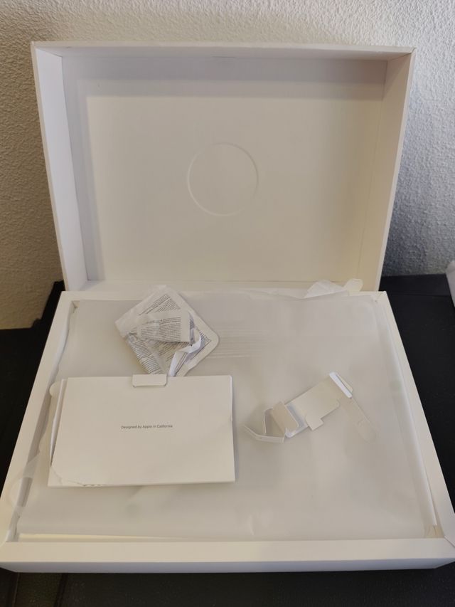 MacBook Air caja - Apple