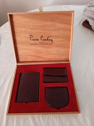 Pierre Cardin - Juego de Piel Marrón