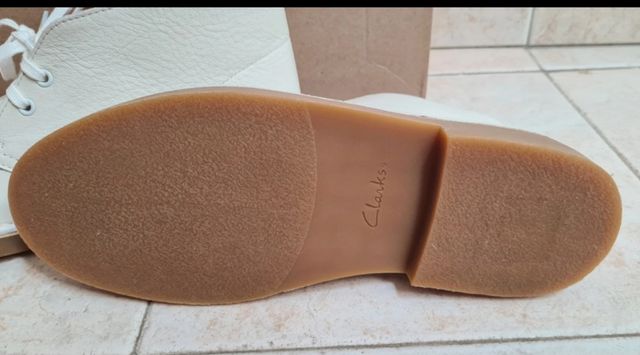 Clarks Desert Boots bianche