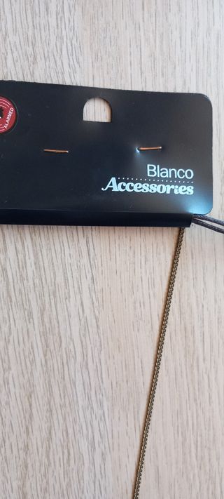 Collares largos con abalorios