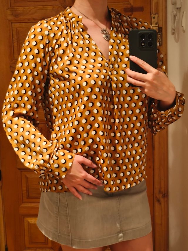 Blusa amarilla lunares - Talla S