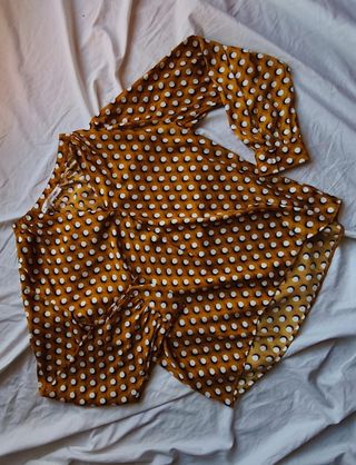 Blusa amarilla lunares - Talla S