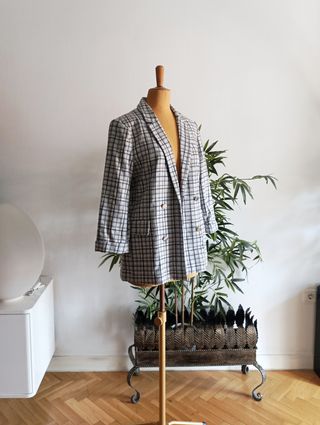 Blazer cuadros Stradivarius con etiqueta