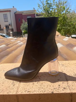 Botines Zara negros tacón alto. ¡Últimos días!