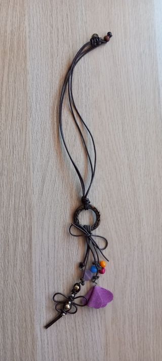 Collares con abalorios