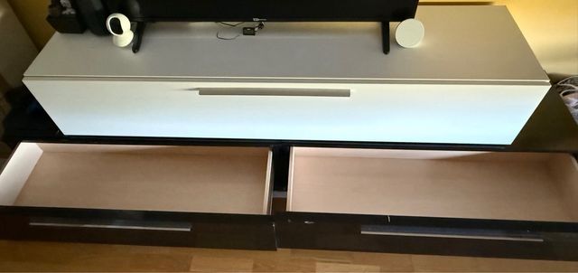 Mueble TV salon blanco y negro URGE VENTA