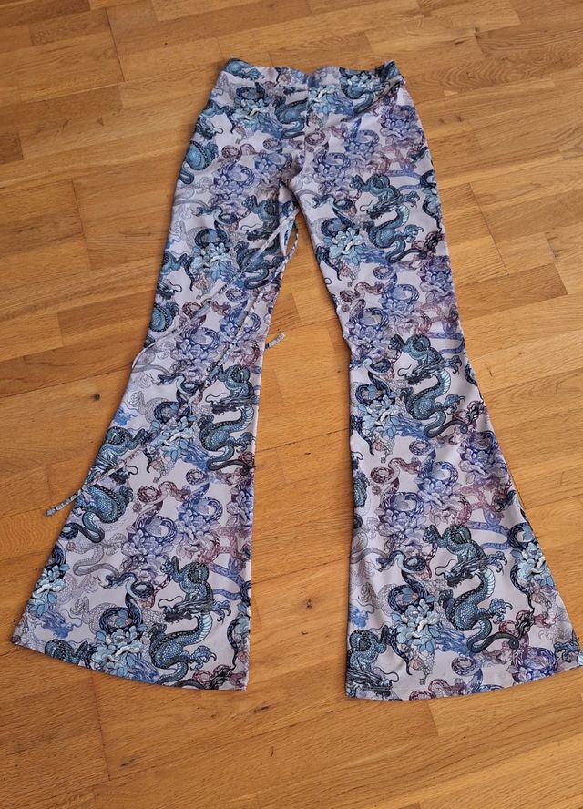 Pantalones campana dragón