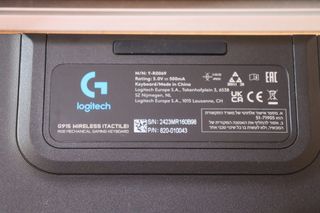 Logitech G915 (layout português) - Perfeito estado