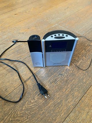 Radiodespertador AEG MRC 4105 P con Proyector
