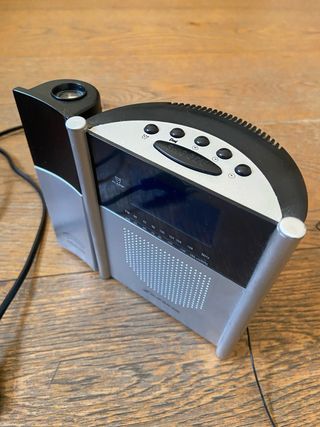 Radiodespertador AEG MRC 4105 P con Proyector