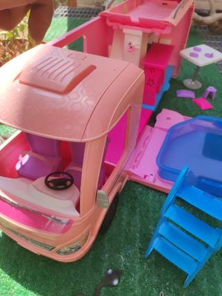 Barbie Camper + Piscina