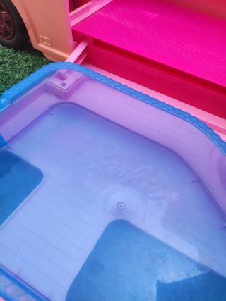 Barbie Camper + Piscina