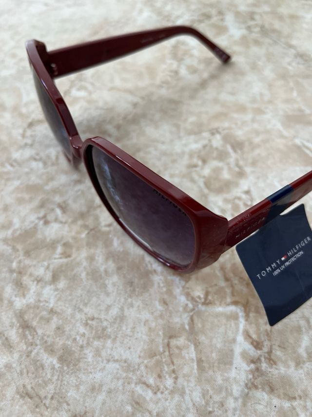 Óculos Tommy Hilfiger granate