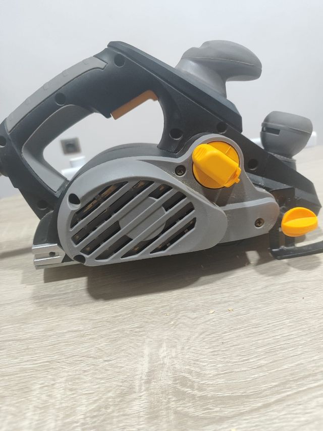 Cepilladora eléctrica