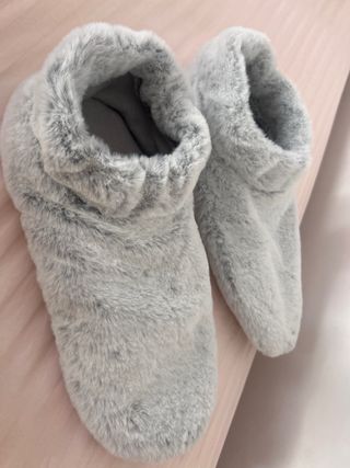 Zapatillas grises calentitas