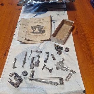 Lote Accesorios Máquina Coser Singer Antigua