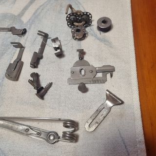 Lote Accesorios Máquina Coser Singer Antigua