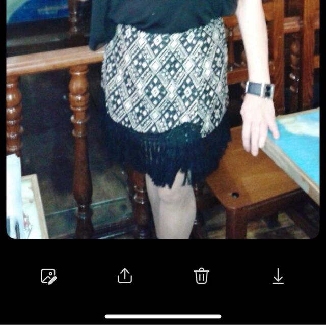 Falda Stradivarius L - Negra y Blanca