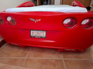 Cama Coche Infantil Ferrari Corvette rojo con luz