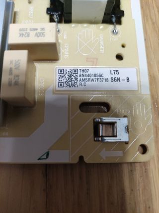 TV Samsung TU75CU7105K (Panel roto)