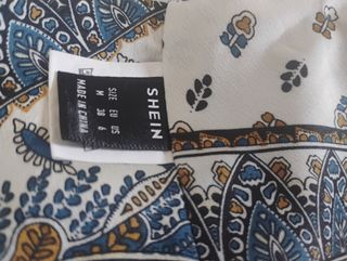 Top corto estampado paisley