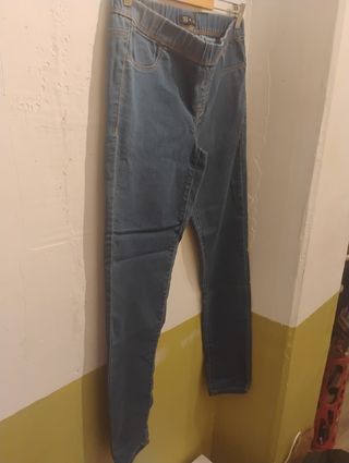 Pantalones vaqueros ajustados