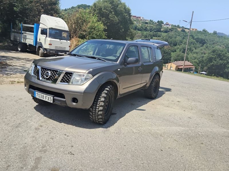 Nissan Pathfinder 2007 - foto 1