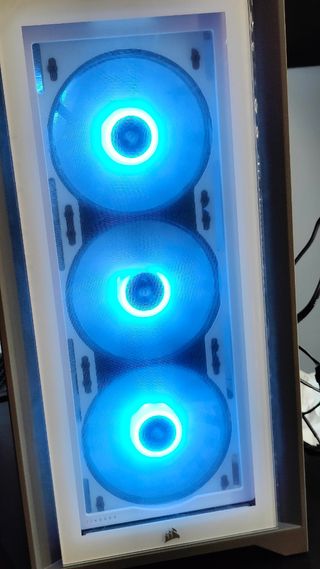 LEER DESCRIPCIÓN Ventilador Corsair SP120 RGB Elit