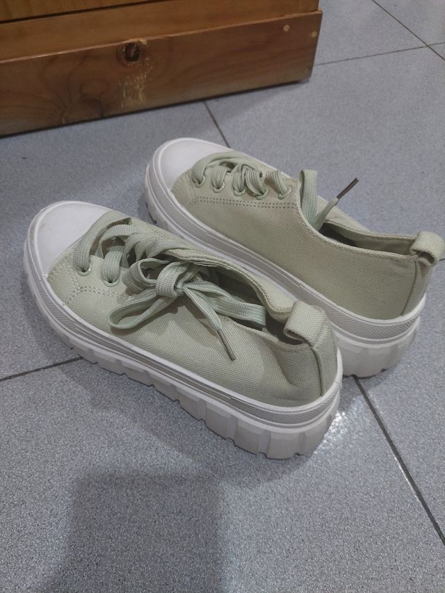 Zapatillas plataforma beige