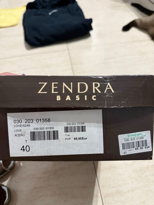 Zapatos Zendra plateados - Tacones