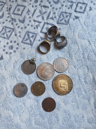 Antigüedades: Monedas y Anillos