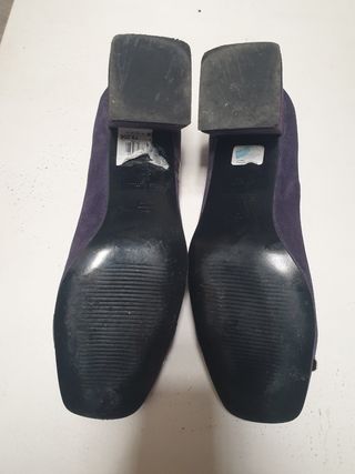 Zapatos tacón azul marino dorados