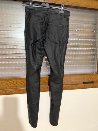 Pantalones cuero negro - tiro alto