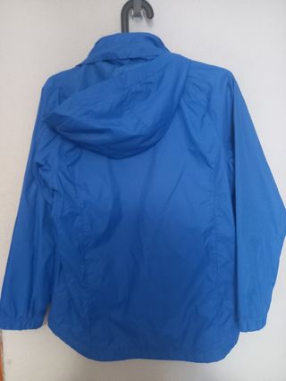 Chaqueta Nike Storm-Fit talla M niño 137-147 cms