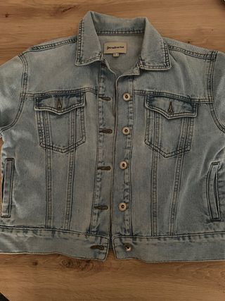Chaqueta vaquera Stradivarius talla S