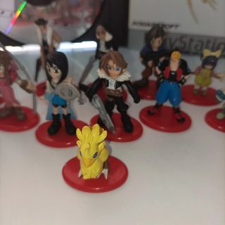Colección figuras Final Fantasy/Cocacola Japón