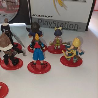 Colección figuras Final Fantasy/Cocacola Japón