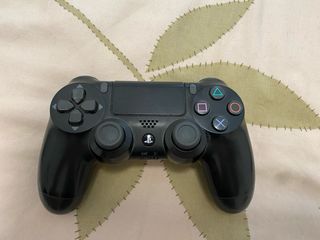 PS4 Slim (PlayStation 4) - 3 juegos