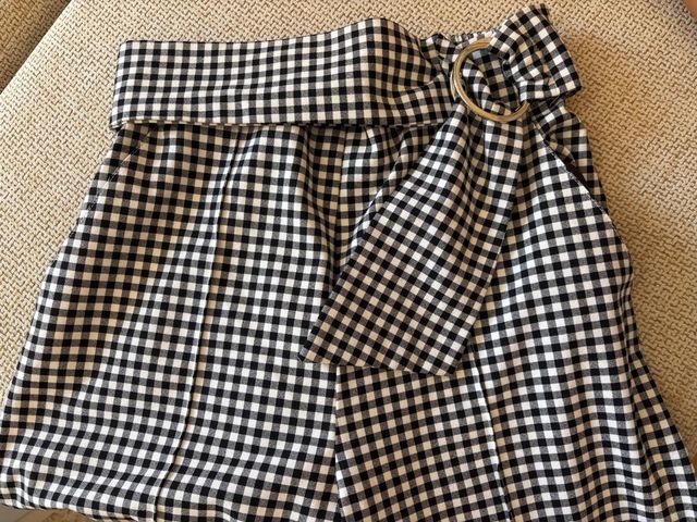 Shorts Bershka negros c/cinturon T-S