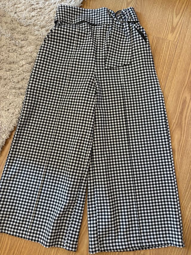 Shorts Bershka negros c/cinturon T-S