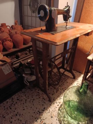 Máquina coser ALFA Antigua