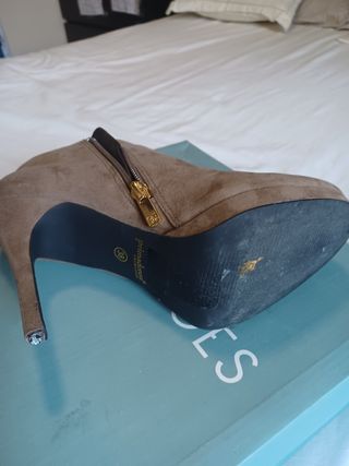 Botines Marrón marca Prima Donna