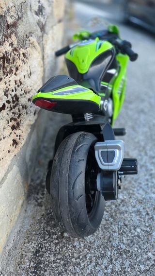 Moto eléctrica infantil Kawasaki