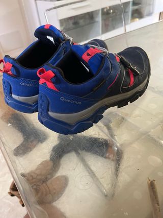Tenis montaña niño azul-rosa