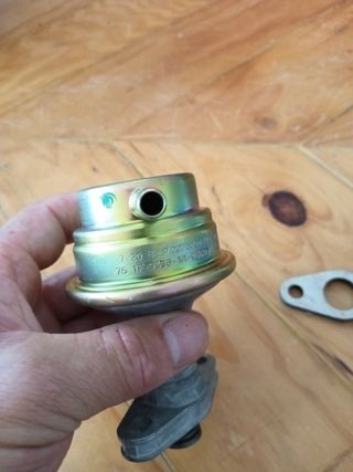 Bomba gasolina Ford 88