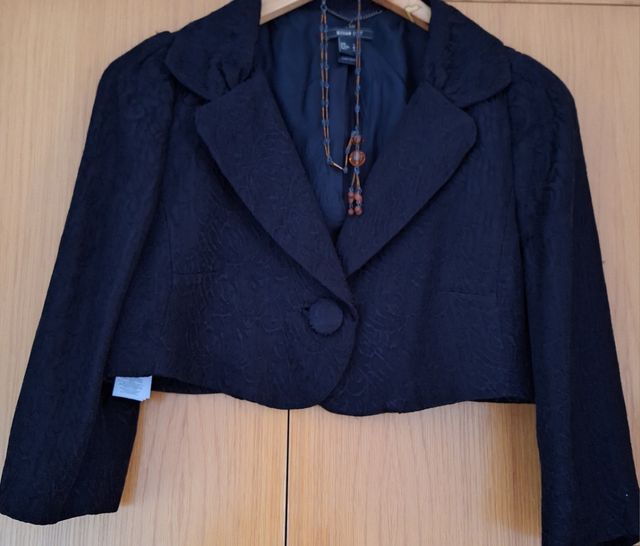 Vestido negro /chaqueta