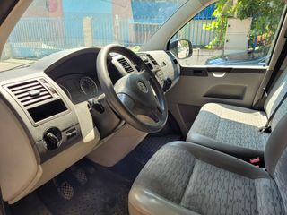 Volkswagen Transporter T5 2011