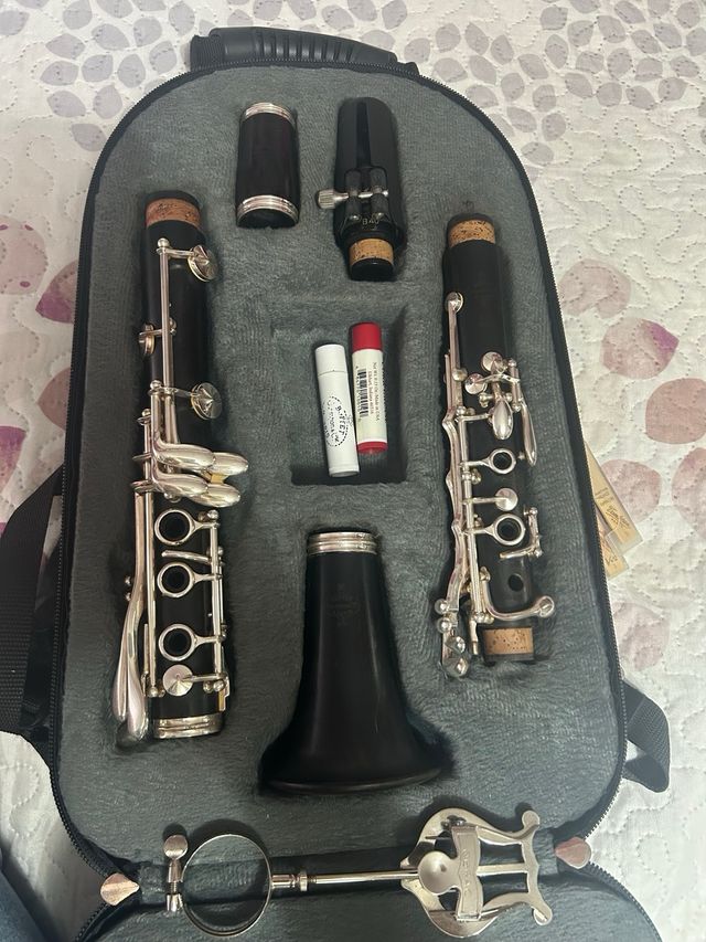 Clarinete Buffet E11
