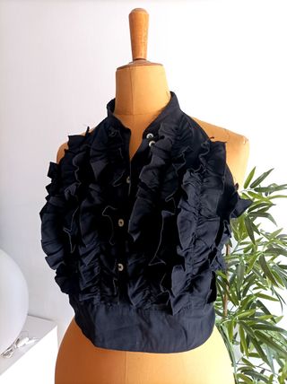 Top negro volantes - Blusa negra