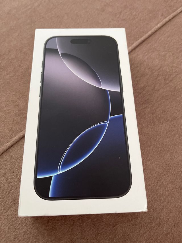 iPhone 16 Pro (caja) - Negro espacial